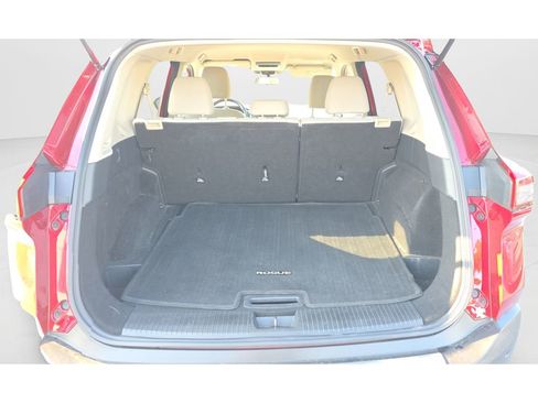 Used 2021 Nissan Rogue SV image 10