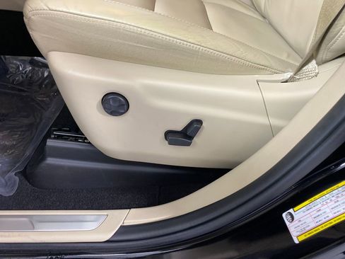 Used 2021 Jeep Grand Cherokee Limited w/ Trailer Tow Group IV image 8