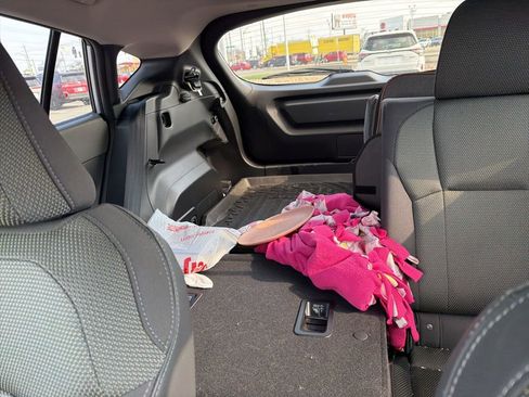 Used 2024 Subaru Crosstrek 2.0i Premium w/ Crosstrek Mirror Package image 11