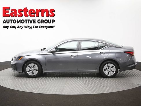 Used 2023 Nissan Altima 2.5 S FWD image 59