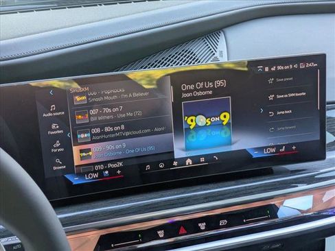 New 2026 BMW 750e xDrive image 12