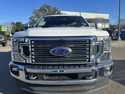 Used 2022 Ford F350 Lariat w/ Chrome Package image 3