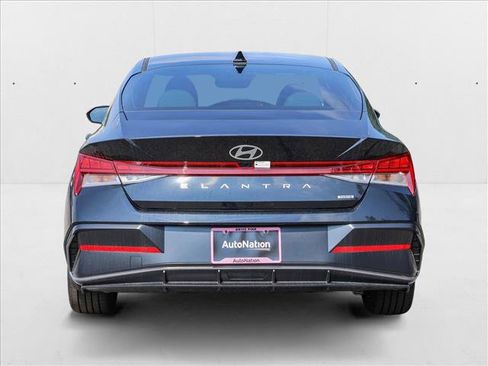 New 2025 Hyundai Elantra Limited image 6