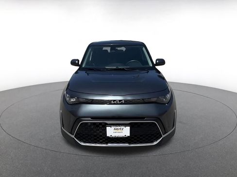 Used 2025 Kia Soul LX w/ LX Technology Package FWD image 4