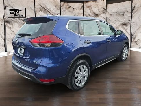 Used 2018 Nissan Rogue S AWD/4WD image 5