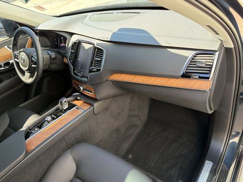 Used 2023 Volvo XC90 B6 Plus w/ Protection Package Premier image 31