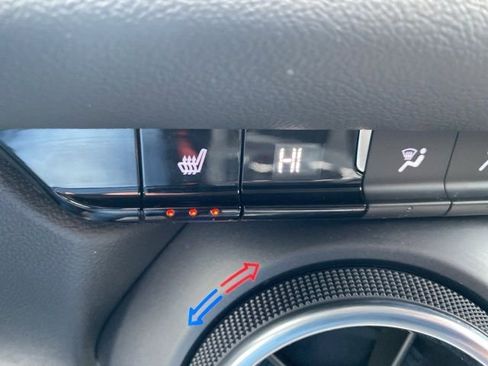 Used 2025 Chevrolet Blazer LT w/ Blazer LT Plus Package image 13