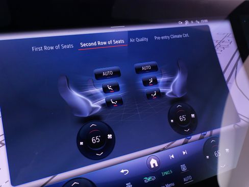 Used 2023 Mercedes-Benz EQS 580 4MATIC Sedan image 56