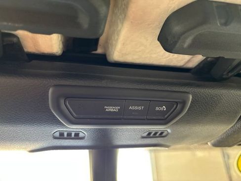 Used 2022 Jeep Gladiator Sport AWD/4WD image 19