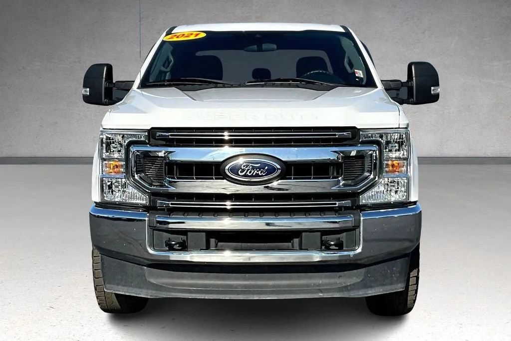 Used 2021 Ford F250 XLT AWD/4WD image 2
