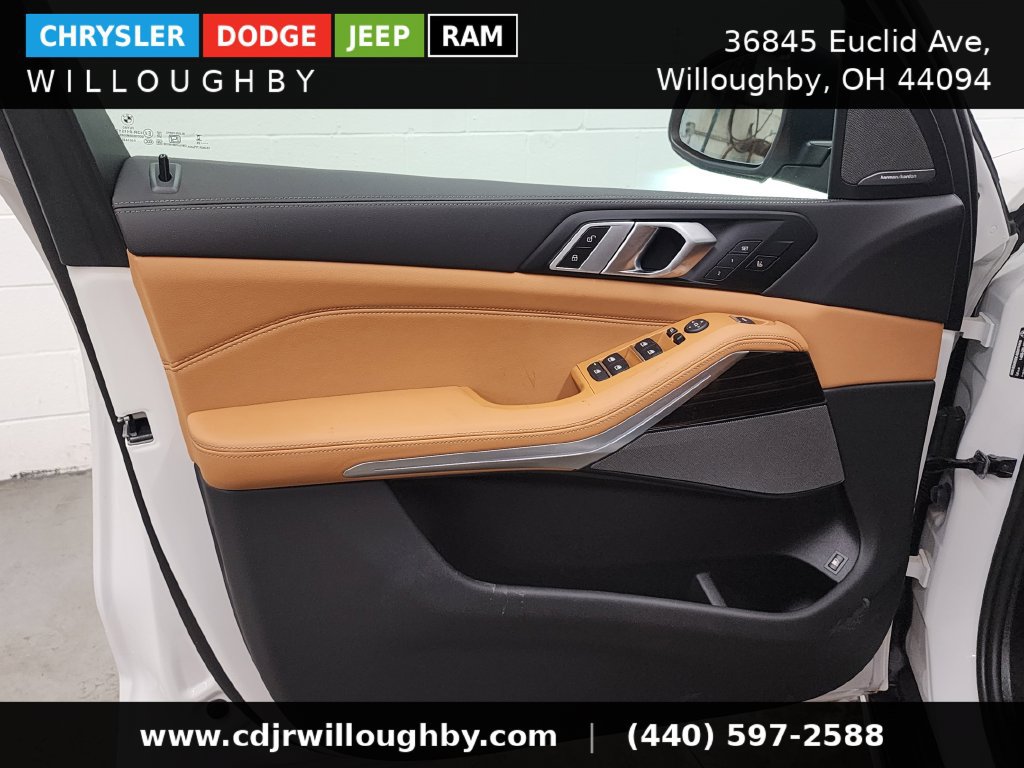 Used 2026 BMW X5 xDrive50e w/ Climate Comfort Package AWD/4WD image 11