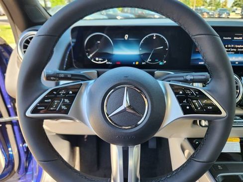 Used 2026 Mercedes-Benz GLB 250 4MATIC image 18