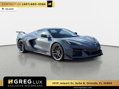 Used 2025 Chevrolet Corvette Z06 image 1