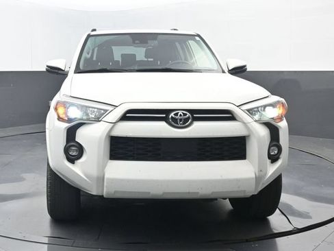 Used 2021 Toyota 4Runner SR5 Premium w/ Moonroof Package RWD image 5