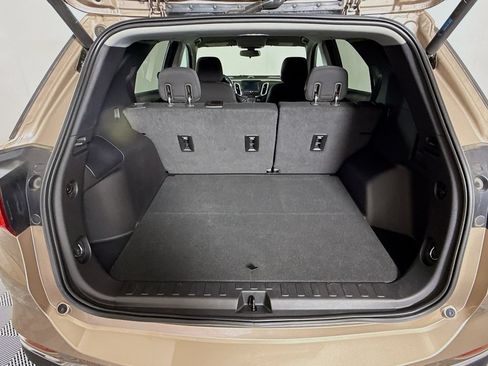 Used 2018 Chevrolet Equinox LT FWD image 23