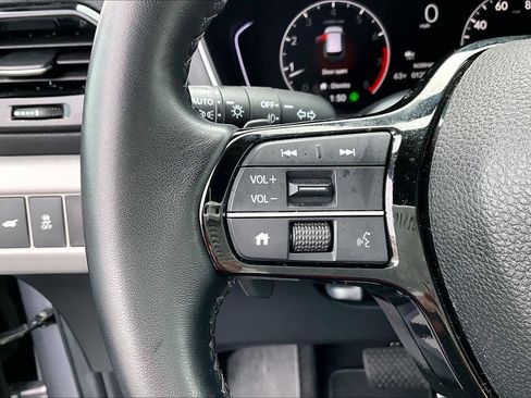 Used 2025 Honda Pilot EX-L image 21