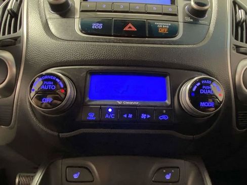 Used 2012 Hyundai Tucson Limited image 23