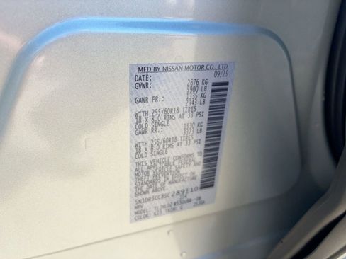 New 2025 Nissan Pathfinder SL image 19