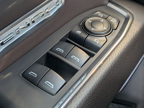 Used 2024 GMC Sierra 1500 Denali w/ Denali Reserve Package image 23