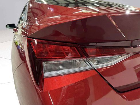 Used 2024 Hyundai Elantra SEL image 12