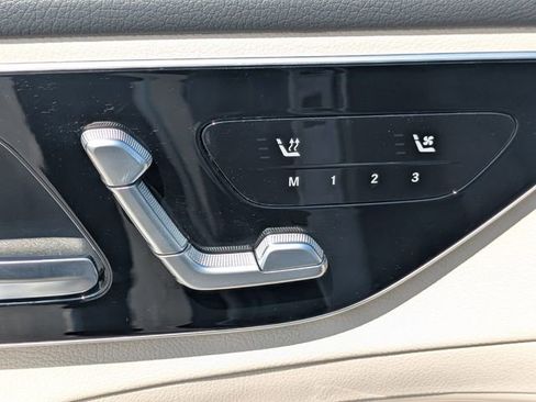 Used 2025 Mercedes-Benz C 300 Sedan image 20