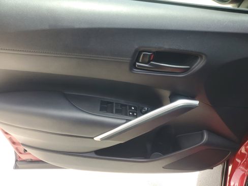 Used 2022 Toyota Corolla Cross LE FWD image 18