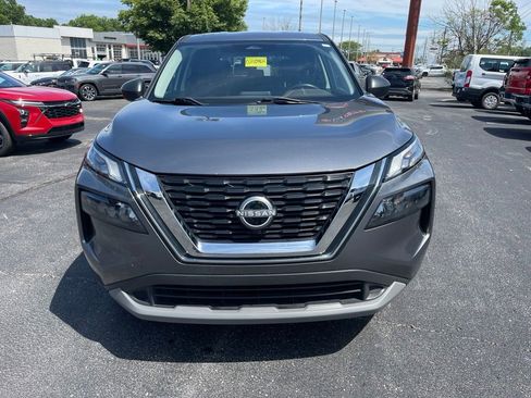 Used 2023 Nissan Rogue S FWD image 2