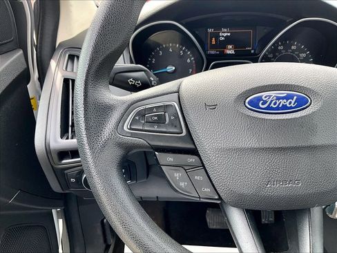 Used 2017 Ford Focus SE image 15