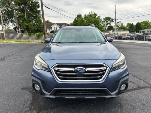 Used 2018 Subaru Outback 2.5i Limited AWD/4WD image 2
