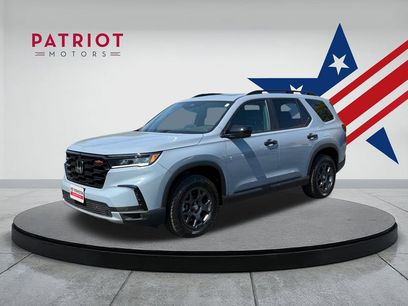 Used 2025 Honda Pilot TrailSport