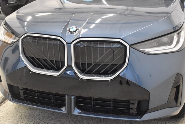 Used 2025 BMW X3 xDrive30i w/ M Sport Package AWD/4WD image 14