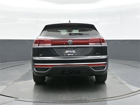 New 2026 Volkswagen Atlas Cross Sport SE image 6