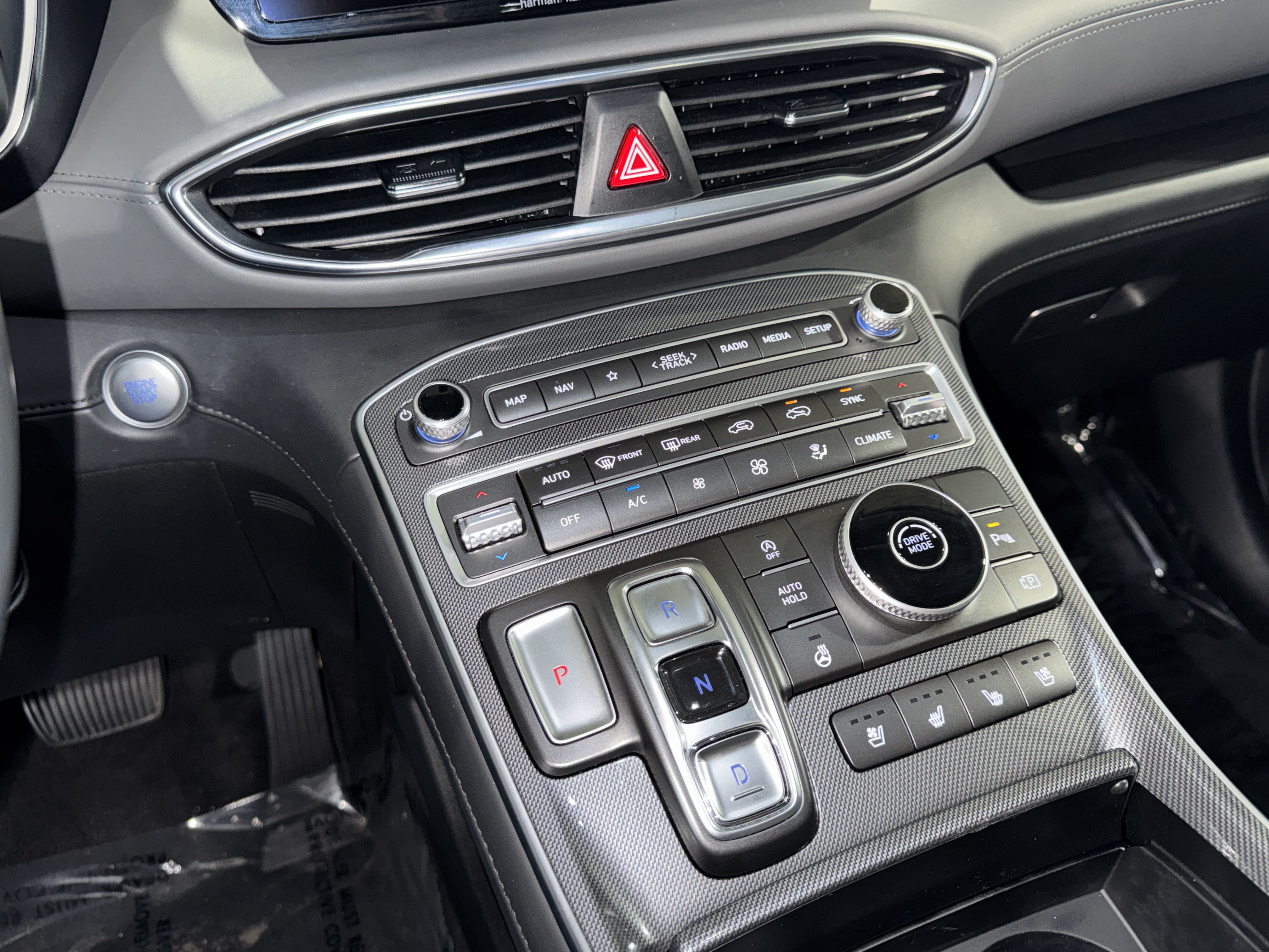 Used 2022 Hyundai Santa Fe Limited FWD image 29