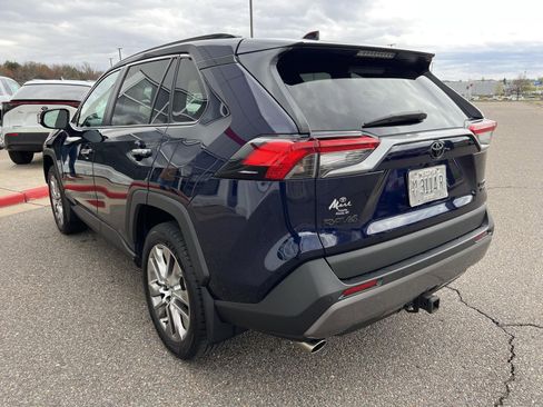 Used 2020 Toyota RAV4 Limited w/ Limited Grade Weather Package AWD/4WD image 11
