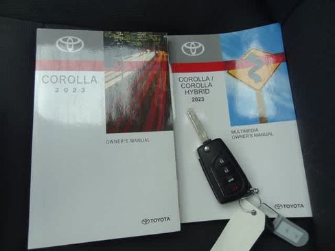 Used 2023 Toyota Corolla LE FWD image 26