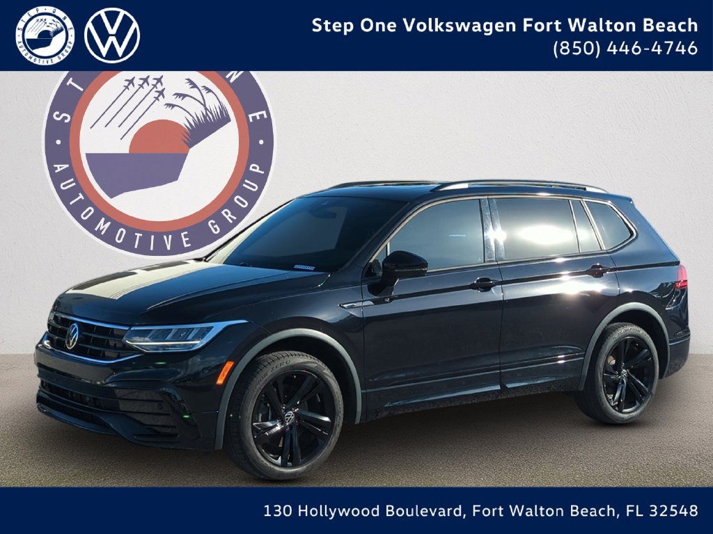 Certified 2023 Volkswagen Tiguan SE R-Line FWD image 1