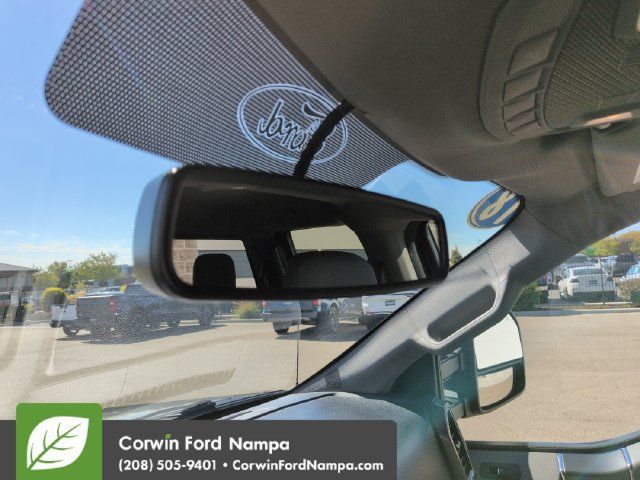 Used 2018 Ford F150 XLT w/ Equipment Group 302A Luxury AWD/4WD image 19