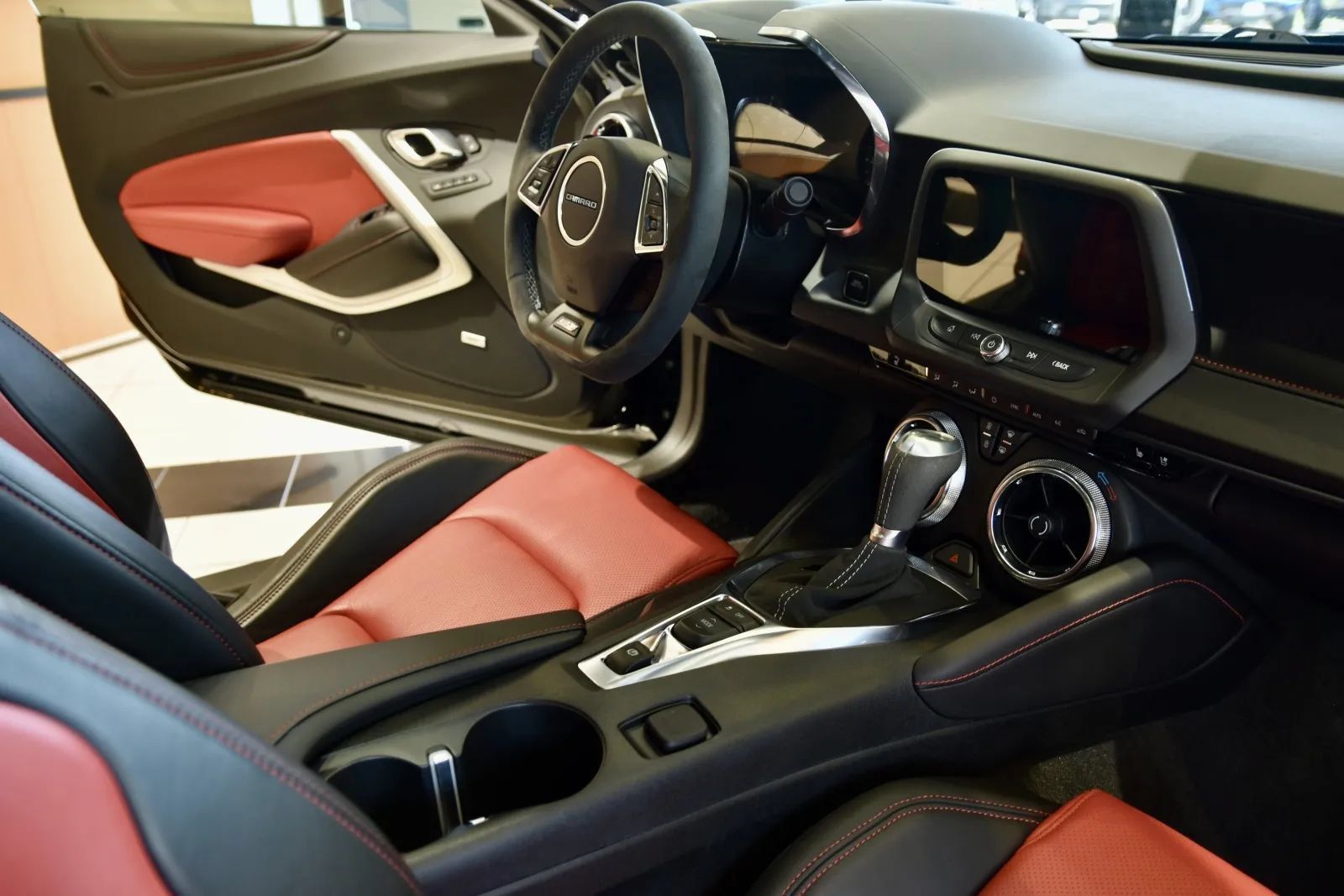 Used 2023 Chevrolet Camaro SS RWD image 23