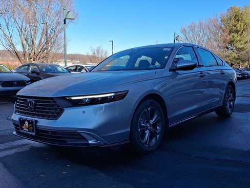 New 2025 Honda Accord EX-L image 2