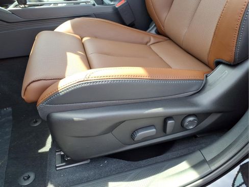 New 2026 Subaru Outback Touring AWD/4WD image 10