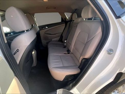 Used 2020 Hyundai Tucson SE FWD image 24