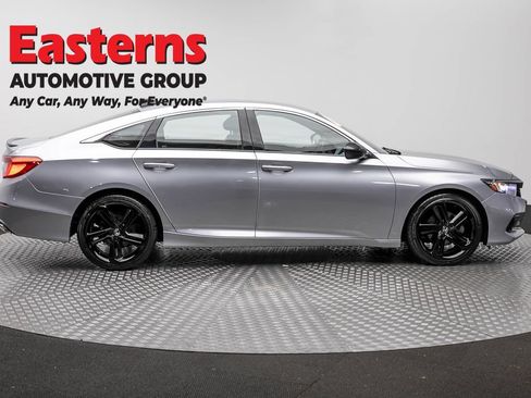 Used 2022 Honda Accord Sport image 3