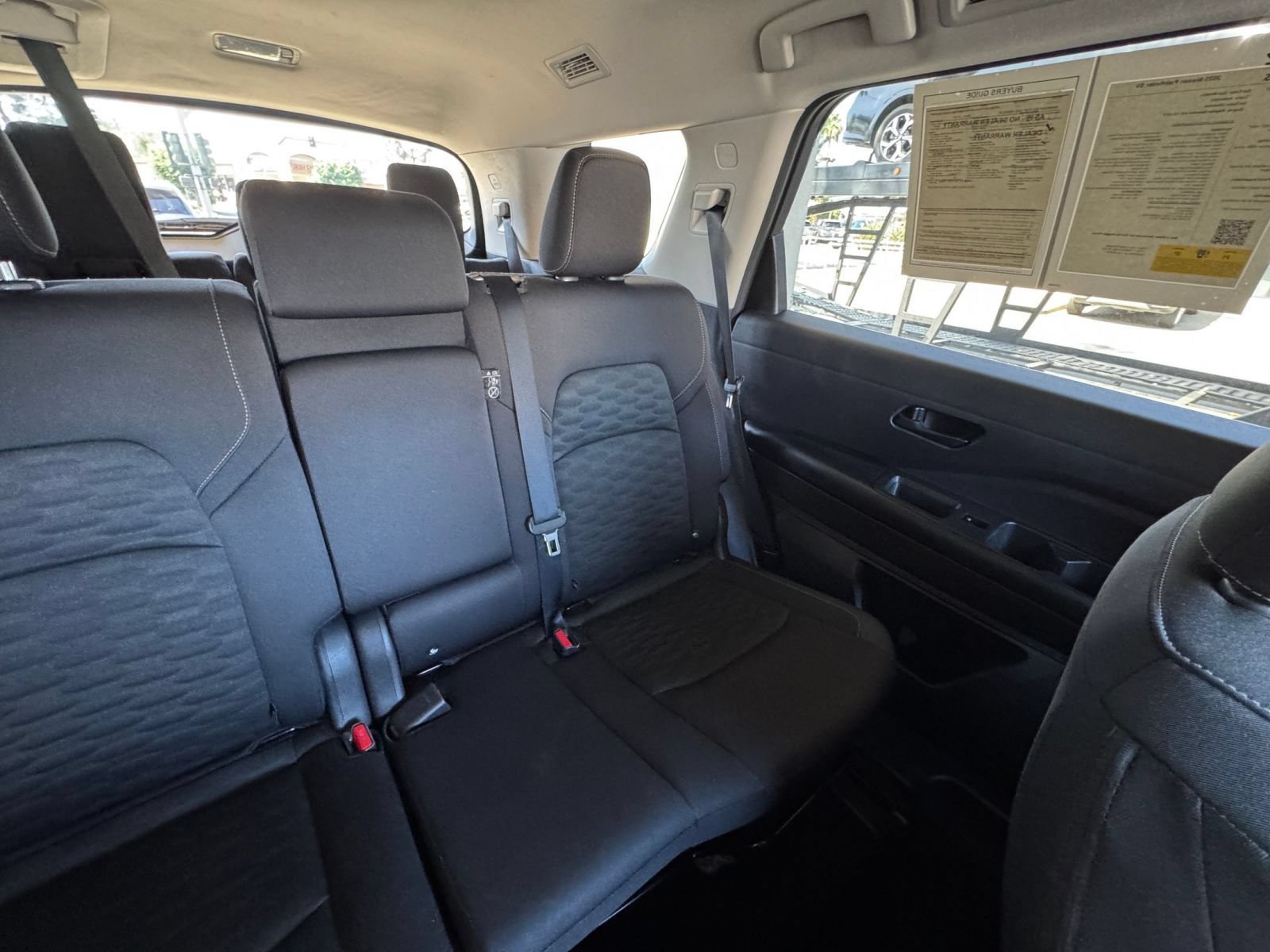 Used 2025 Nissan Pathfinder SV AWD/4WD image 39
