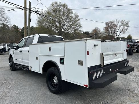 Used 2019 Ford F350 XL w/ Power Equipment Group image 9