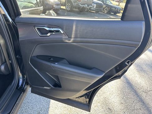 Used 2023 Kia Sportage SX image 19