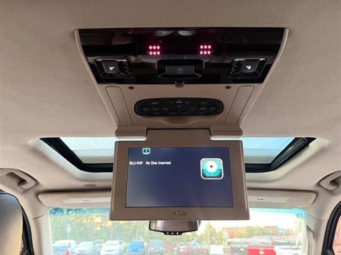 Used 2015 Chevrolet Tahoe LTZ AWD/4WD image 25