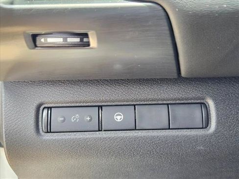 Used 2024 Nissan Pathfinder Rock Creek AWD/4WD image 11