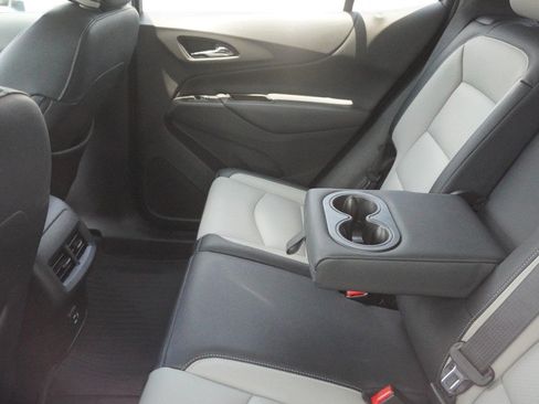 Used 2019 Chevrolet Equinox LT FWD image 10