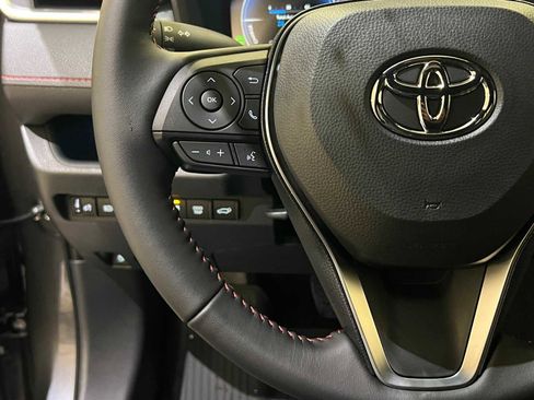 Certified 2025 Toyota RAV4 XSE image 21