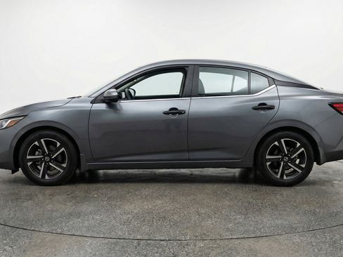 Used 2025 Nissan Sentra SV FWD image 5